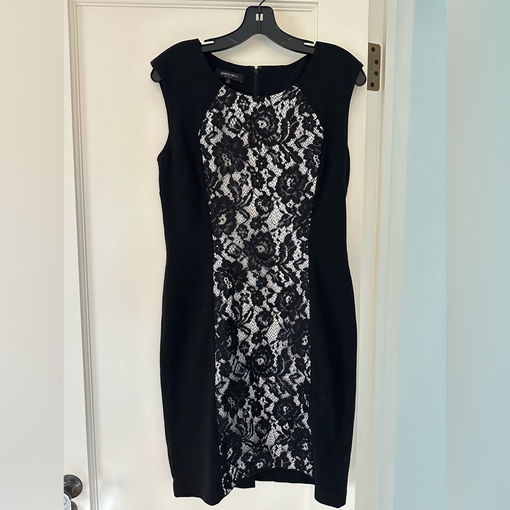 Lafayette 148 lace panel black sheath dress Size 8
